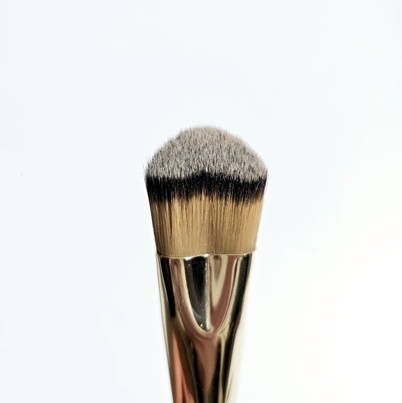 Sara Adams Cosmetiques Pro High Technique Angled Double Side Brush #18 - Picture 6 of 8
